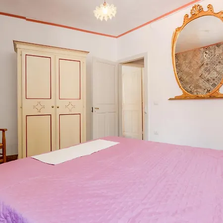 Guesthost - La Meridiana Apartment *